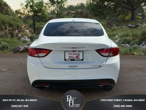 2016 Chrysler 200
