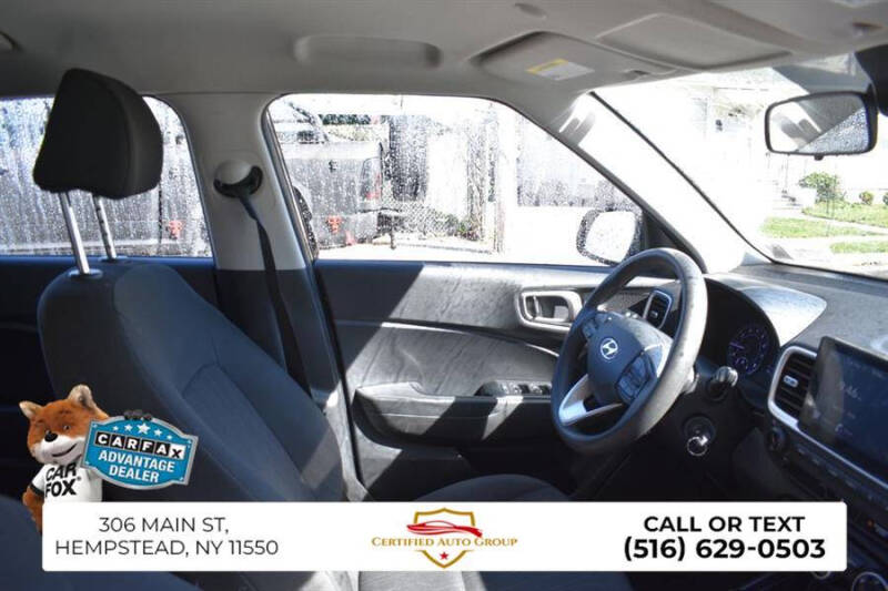2022 Hyundai Venue SE