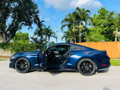 2020 Ford Mustang EcoBoost