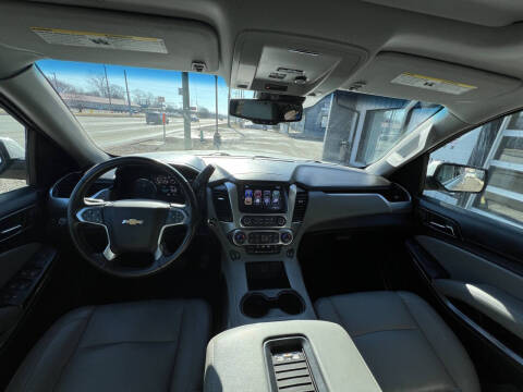 2017 Chevrolet Suburban LT