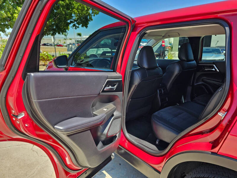 2024 Mitsubishi Outlander SE