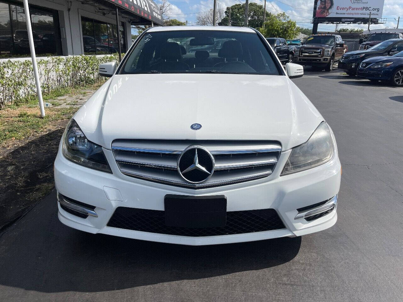 2013 MERCEDES-BENZ C-Class Sedan - $12,900