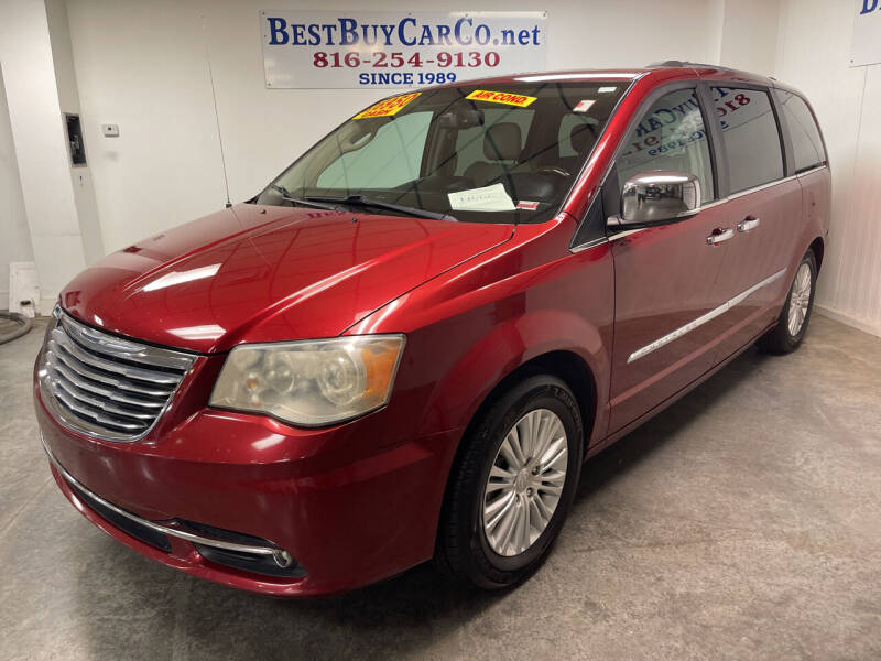 2012 Chrysler Town and Country for sale at Best Buy Car Co in Independence MO