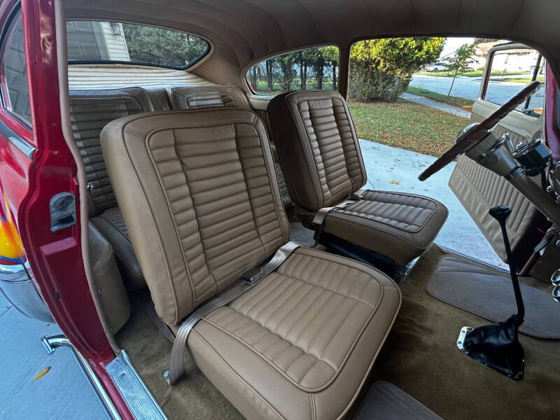 1949 Oldsmobile Futuramic 76