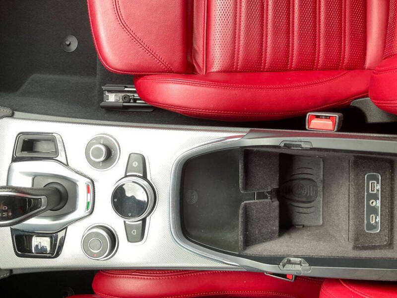 2022 Alfa Romeo Stelvio Veloce