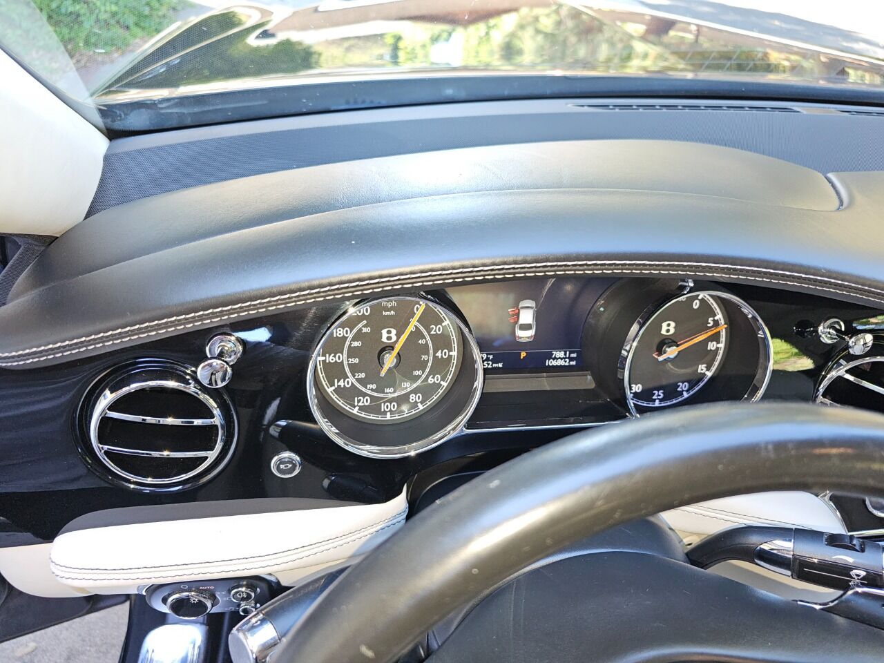 2014 Bentley Mulsanne 37