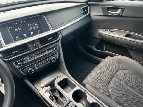 2020 Kia Optima LX