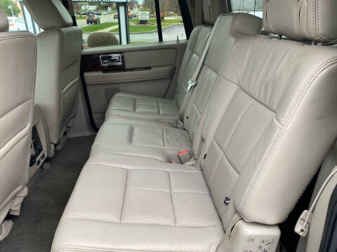 2011 Lincoln Navigator L