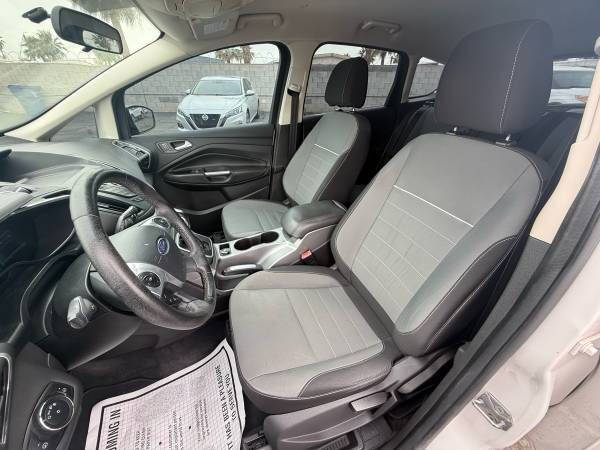 2013 Ford C-MAX Hybrid SE