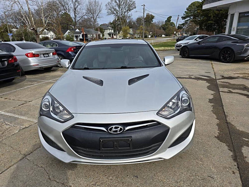 2013 Hyundai Genesis Coupe 2.0T Premium