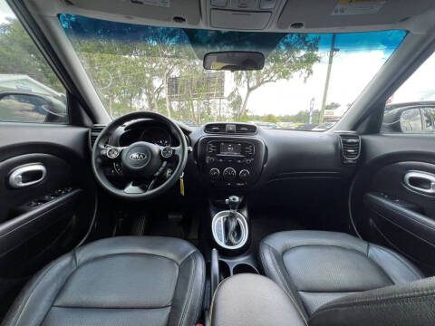 2016 Kia Soul +