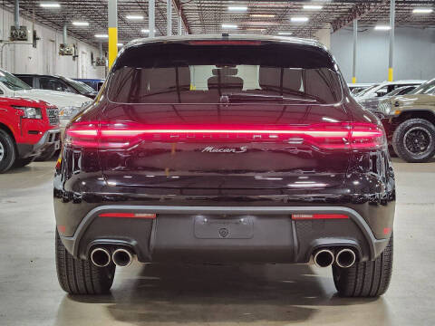 2022 Porsche Macan S
