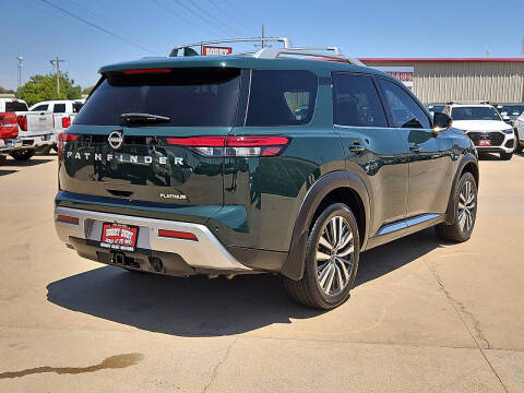 2022 Nissan Pathfinder Platinum