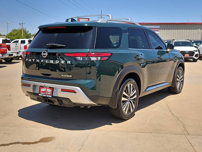 2022 Nissan Pathfinder Platinum