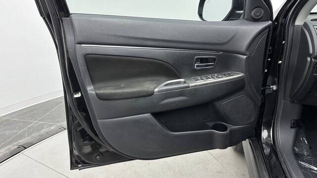 2025 Mitsubishi Outlander Sport S