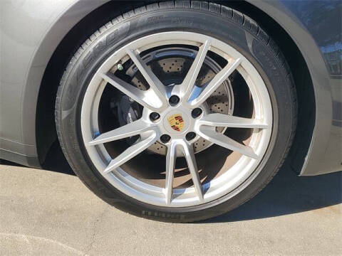 2021 Porsche 911 Carrera