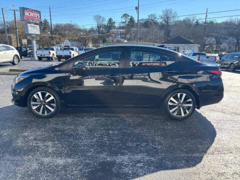 2021 Nissan Versa SR