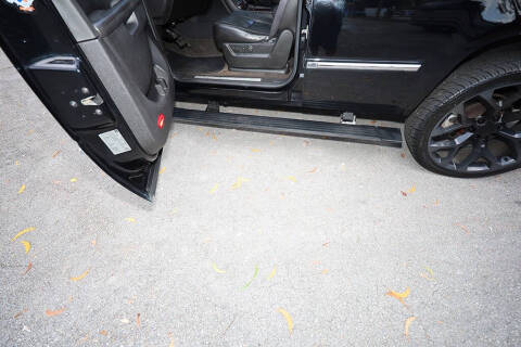 2011 Cadillac Escalade Premium