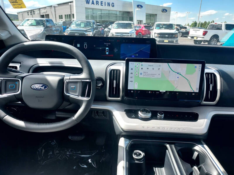 2026 Ford Expedition MAX Active