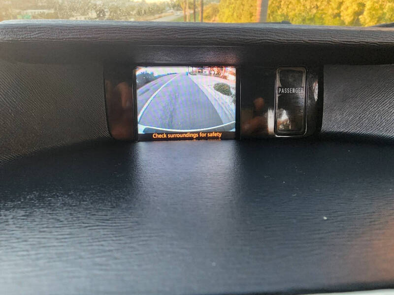 2013 Toyota Sienna LE 8-Passenger