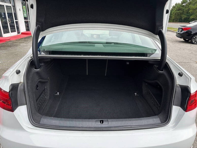 2018 Audi A4 2.0T quattro Premium Plus