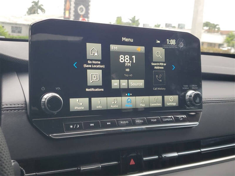 2025 Mitsubishi Outlander PHEV SE