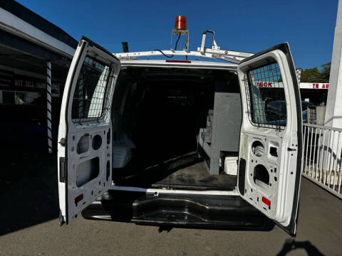 2013 Ford E-Series E-150