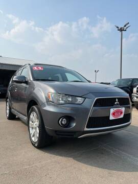 2011 Mitsubishi Outlander for sale at UNITED AUTO INC in South Sioux City NE