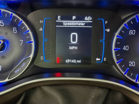 2017 Chrysler Pacifica Touring-L