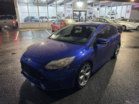 2013 Ford Focus for sale at APX Auto Brokers in Edmonds WA