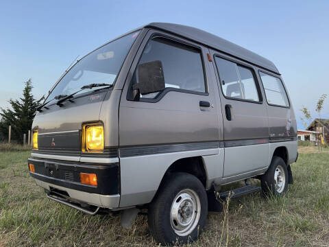 1988 Mitsubishi Minicab Van
