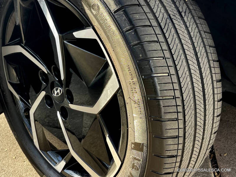 2024 Hyundai Ioniq 5 SE Standard Range