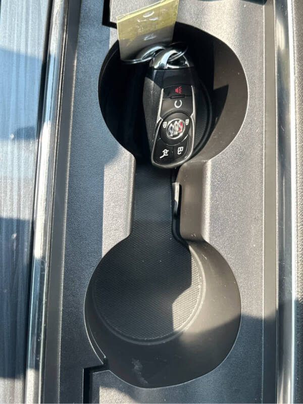 2022 Buick Enclave Essence