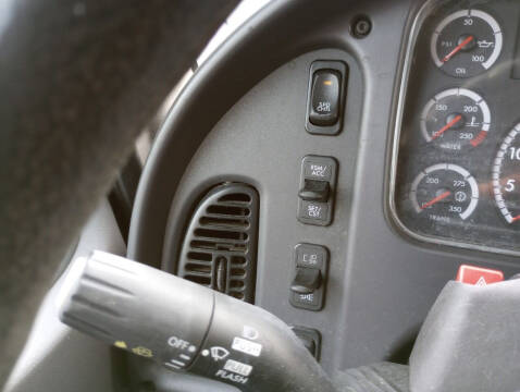 2014 Freightliner M2 106