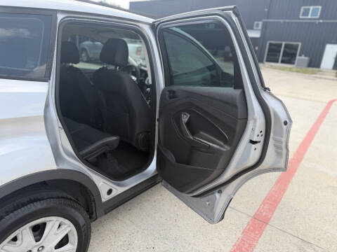 2016 Ford Escape S