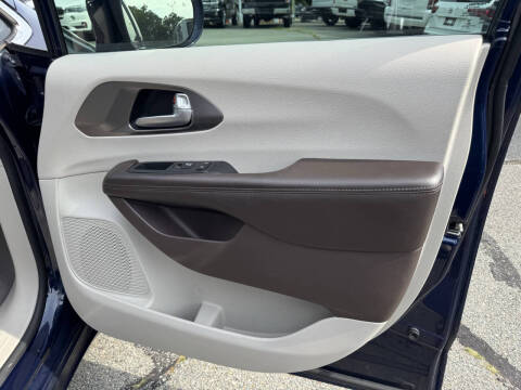 2018 Chrysler Pacifica Touring L Plus