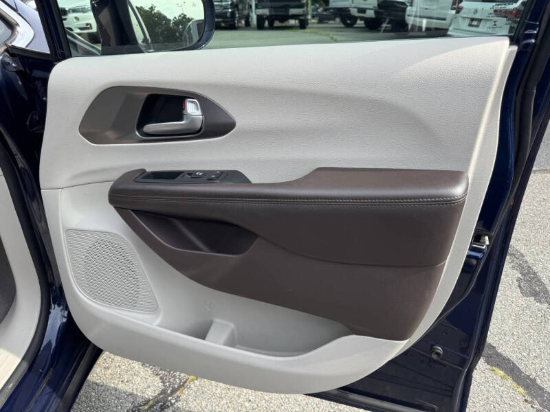 2018 Chrysler Pacifica Touring L Plus