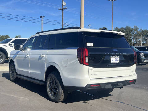 2025 Ford Expedition MAX Active