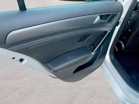 2021 Volkswagen Golf TSI