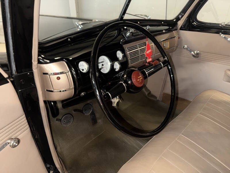 1940 Ford Deluxe