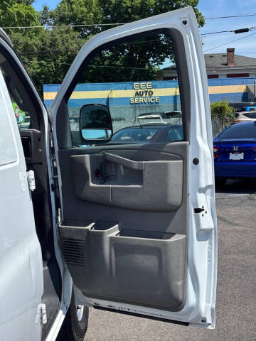 2020 Chevrolet Express 2500