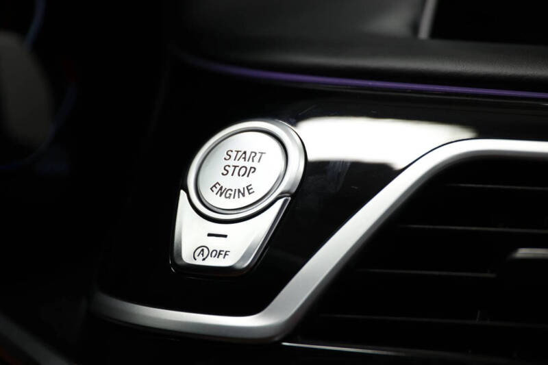 2022 BMW 7 Series M760i xDrive