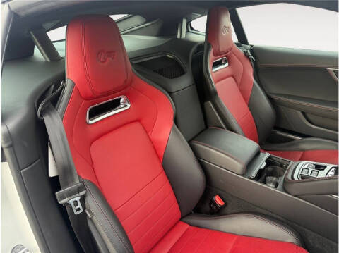 2020 Jaguar F-TYPE R