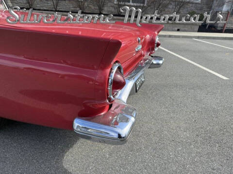 1957 Ford Thunderbird