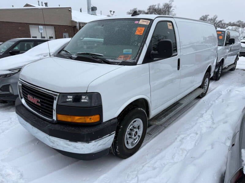 2023 GMC Savana 2500