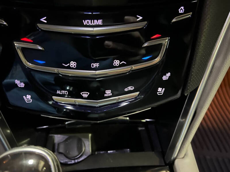 2013 Cadillac XTS Premium Collection