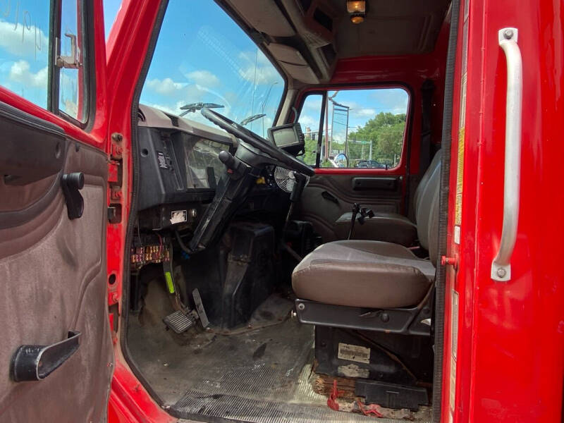 2000 International 4900