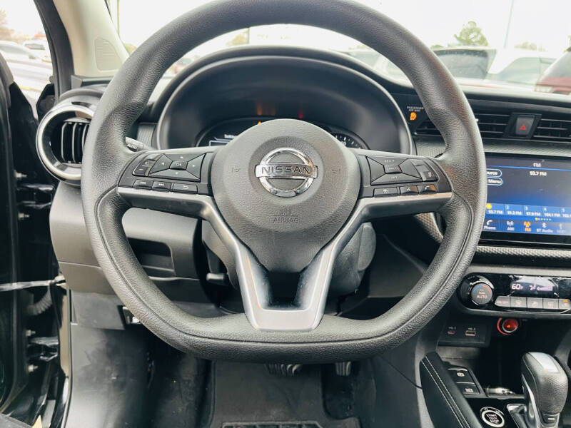 2021 Nissan Kicks SV