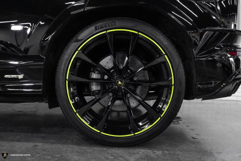 2024 Lamborghini Urus S