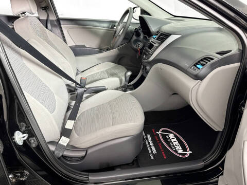 2015 Hyundai Accent GLS